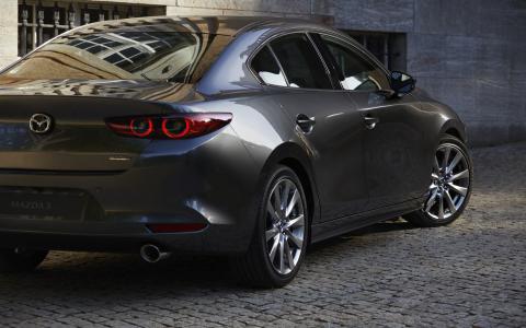 2021_Mazda3_IPM2